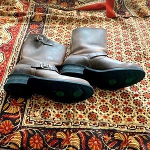 Frye engineer boots mid calf size 9 1/2